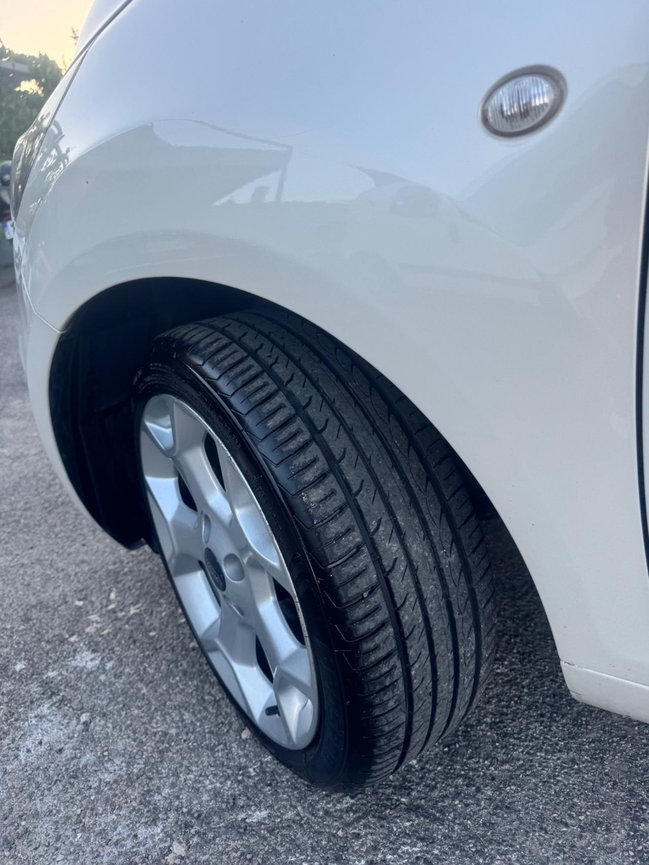 Ford Ka Ka+ 1.2 8V 69CV Titanium