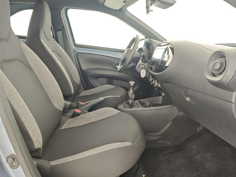 Toyota Aygo X 1.0 VVT-i 72 CV 5 porte Active