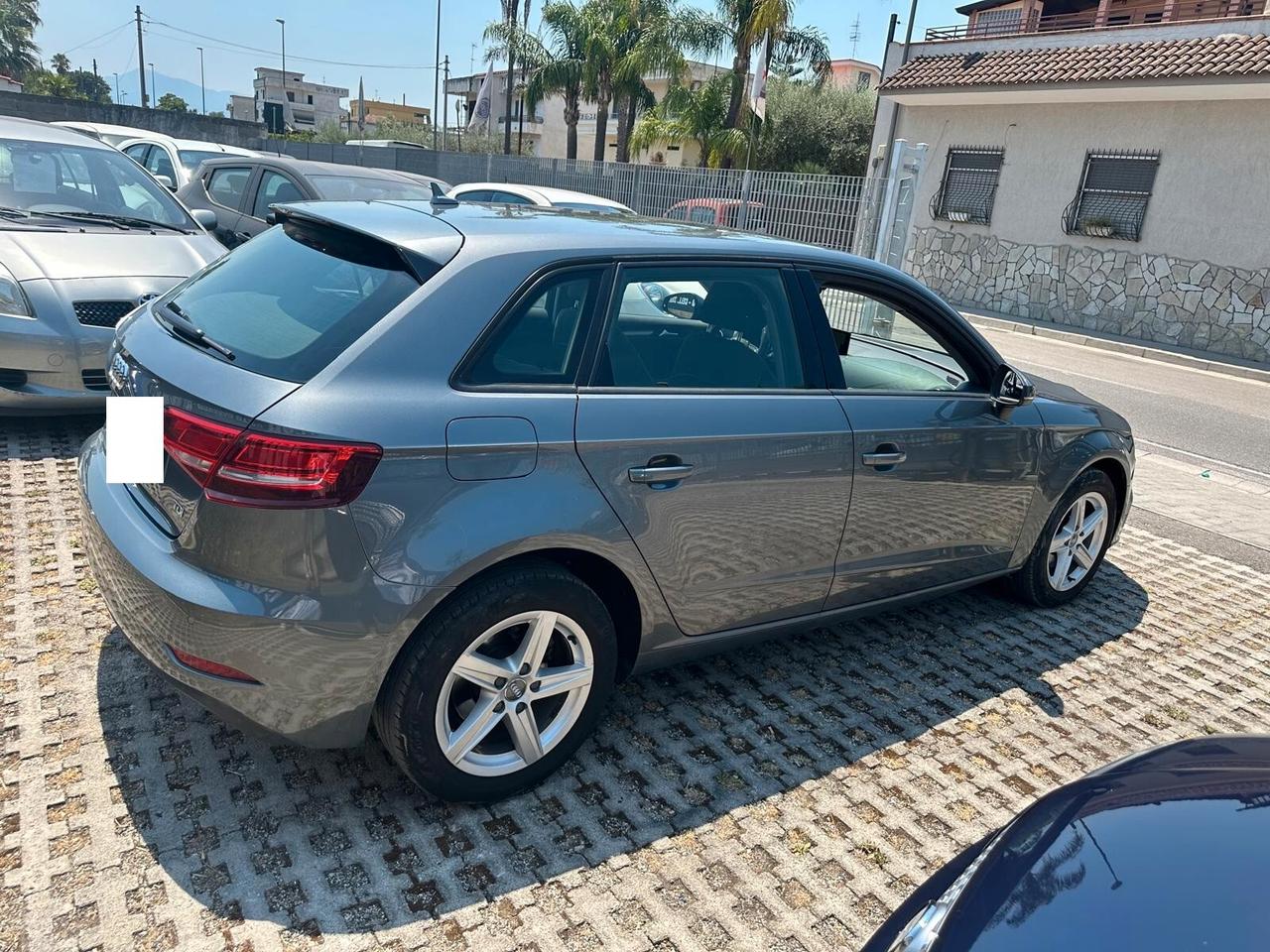 Audi A3 1.6 TDI 116 CV Sport-08/2017