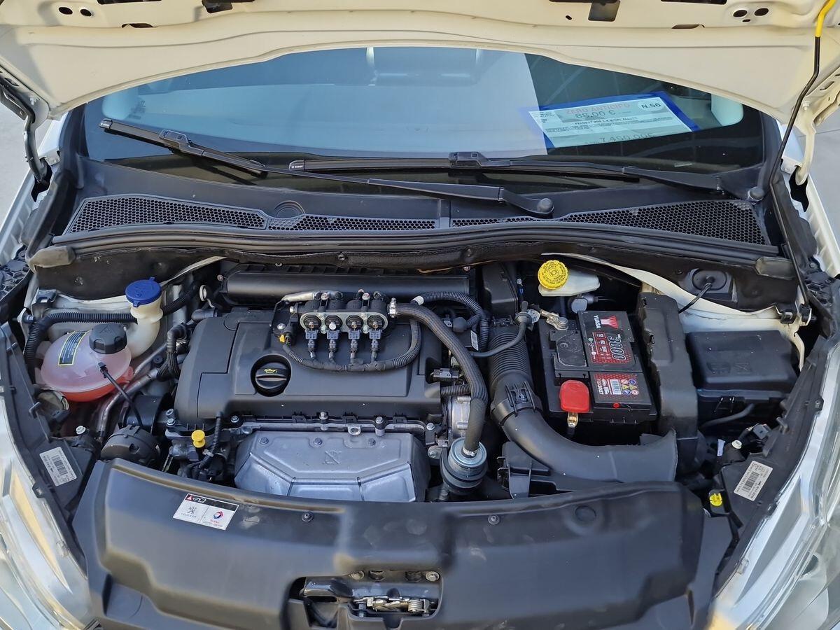 PEUGEOT 208 1.4 B/GPL ALLURE
