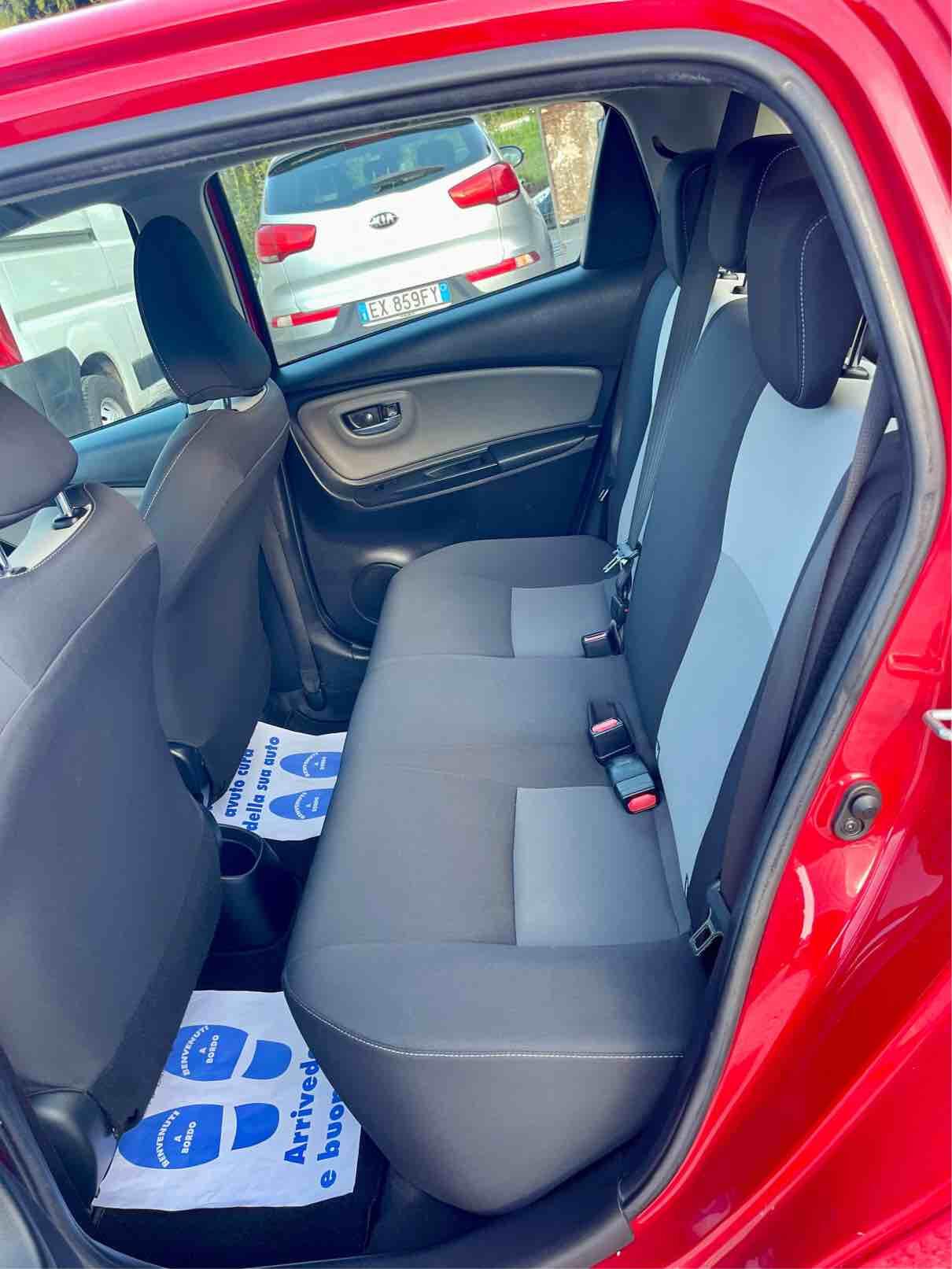 TOYOTA YARIS 1.0 BENZINA - COOL
