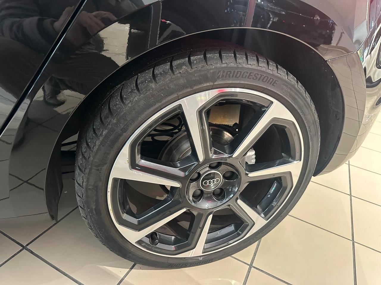 Audi A1 Sportback 30 1.0 tfsi Identity Black s-tronic