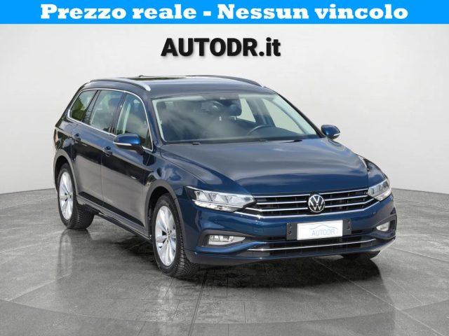 VOLKSWAGEN Passat Variant 2.0 TDI EVO 150cv Business Fari LED, Navi, Ambient