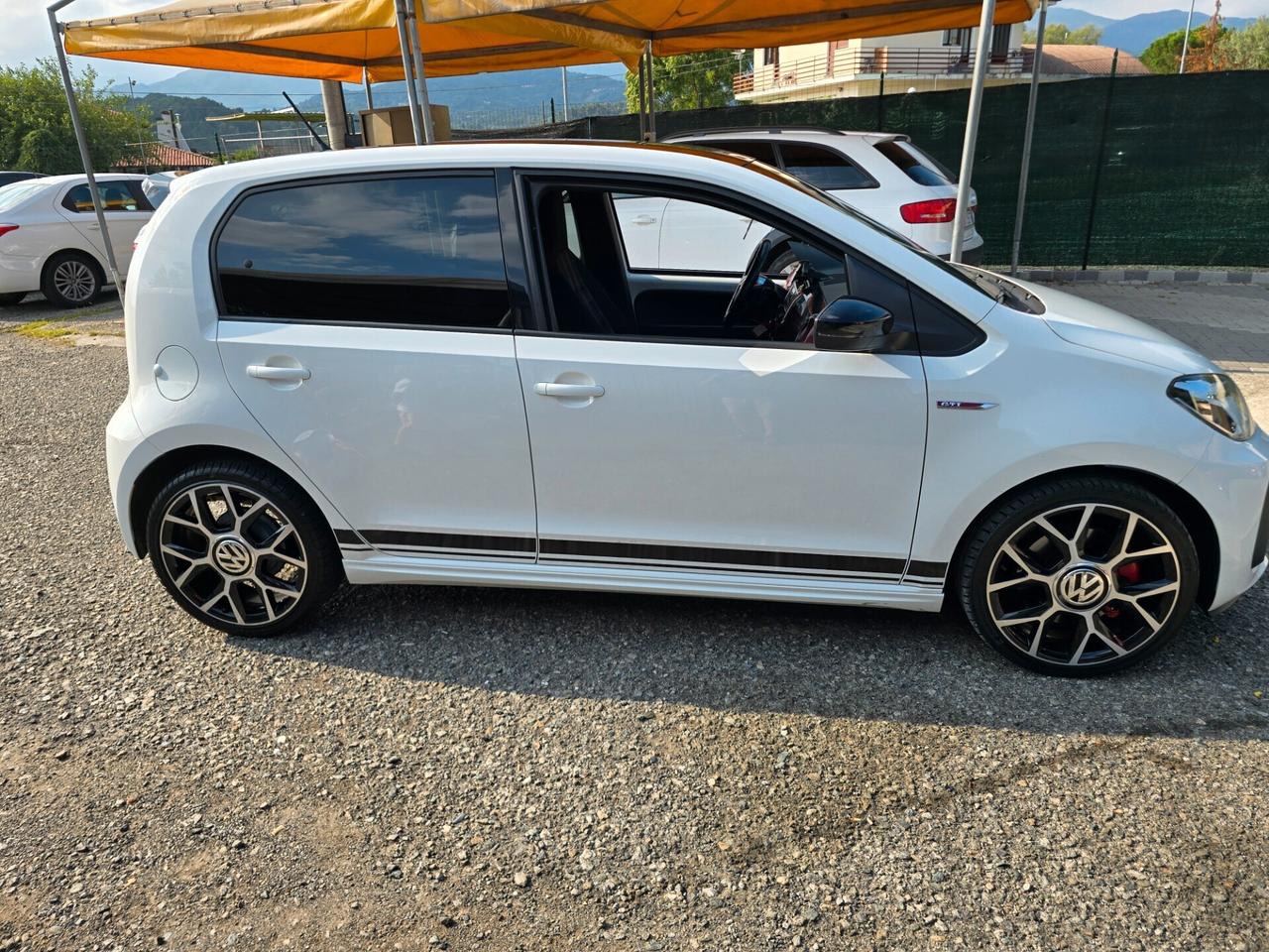 Volkswagen up! 1.0 GTI 116cv