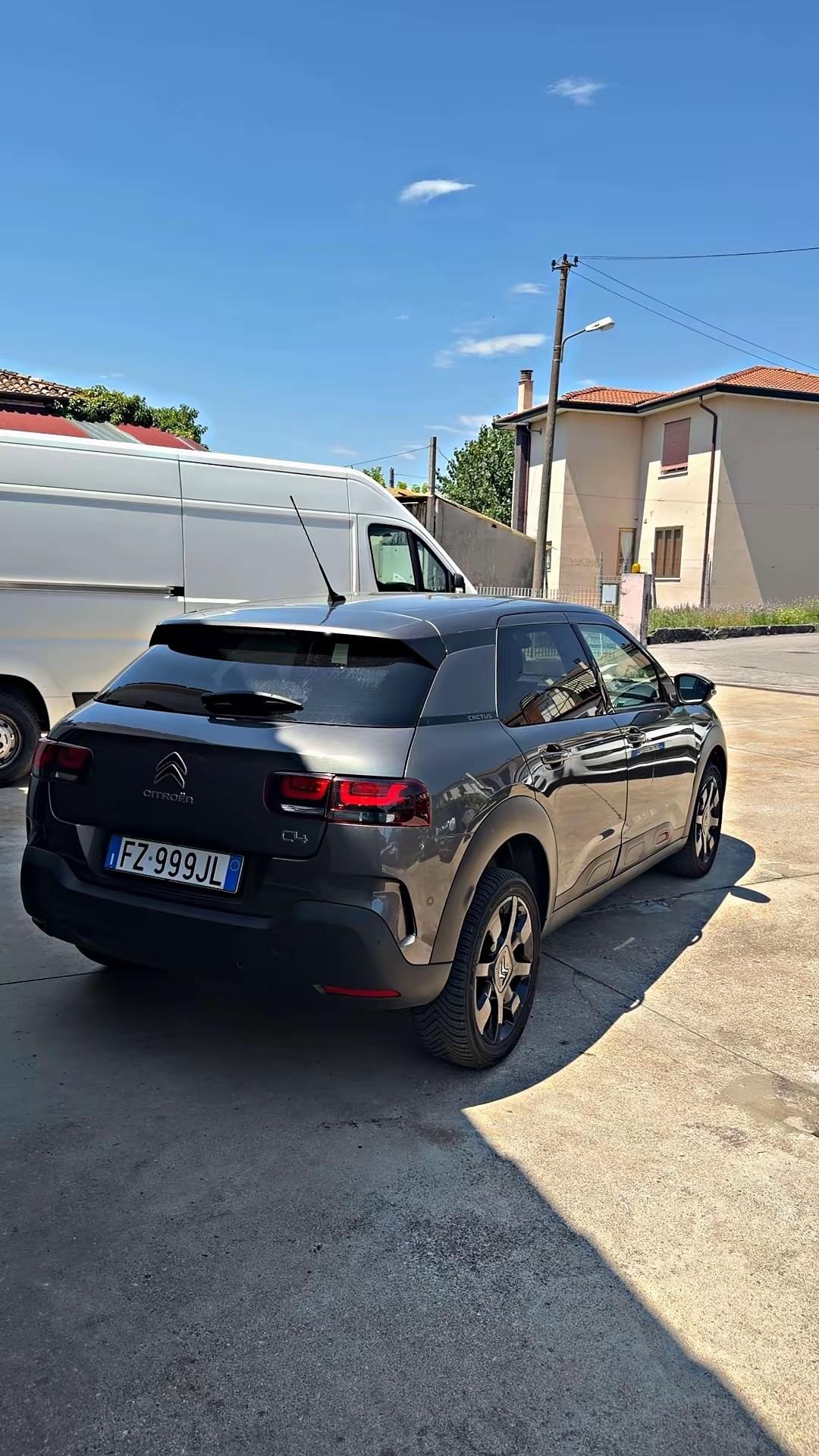Citroen C4 Cactus BlueHDi 100 S&S Shine