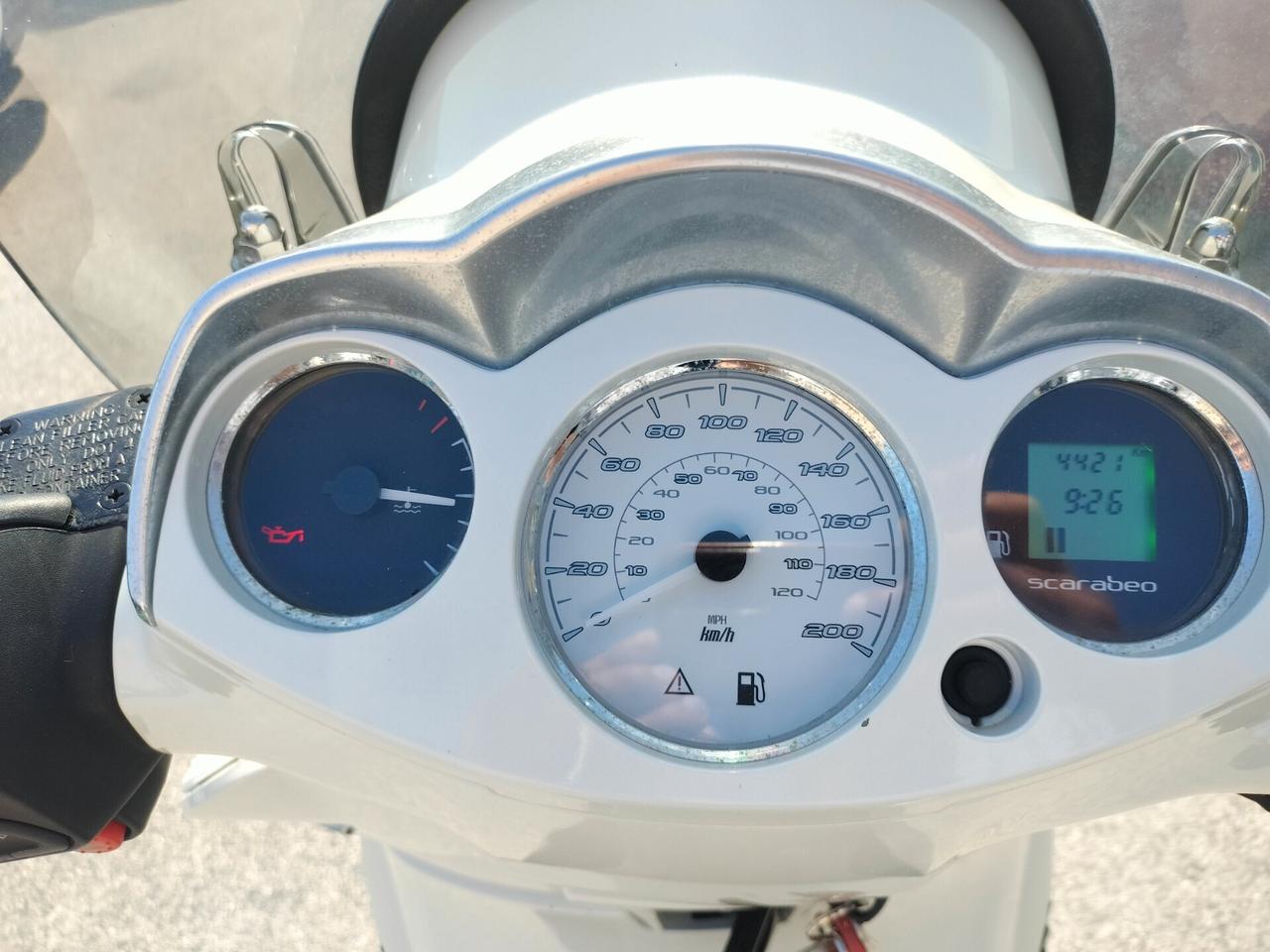 Aprilia Scarabeo 300