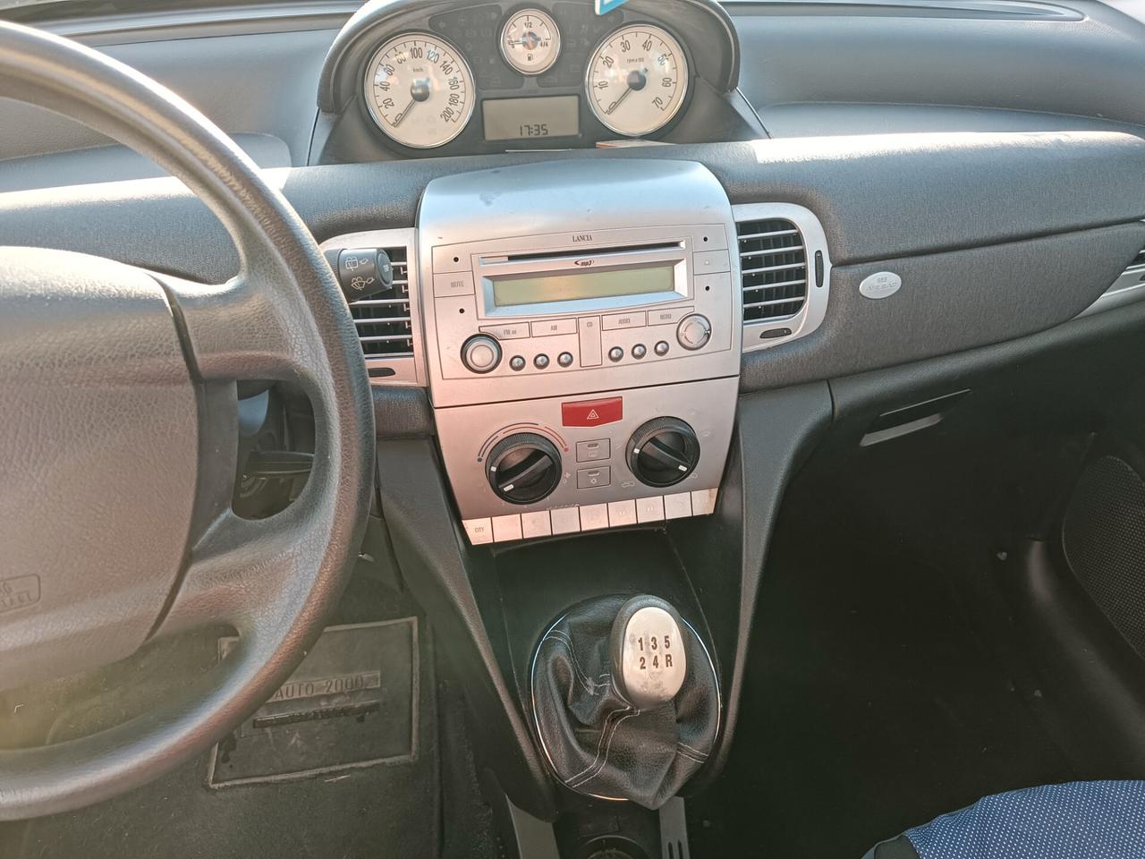 Lancia Ypsilon 1.2 Argento