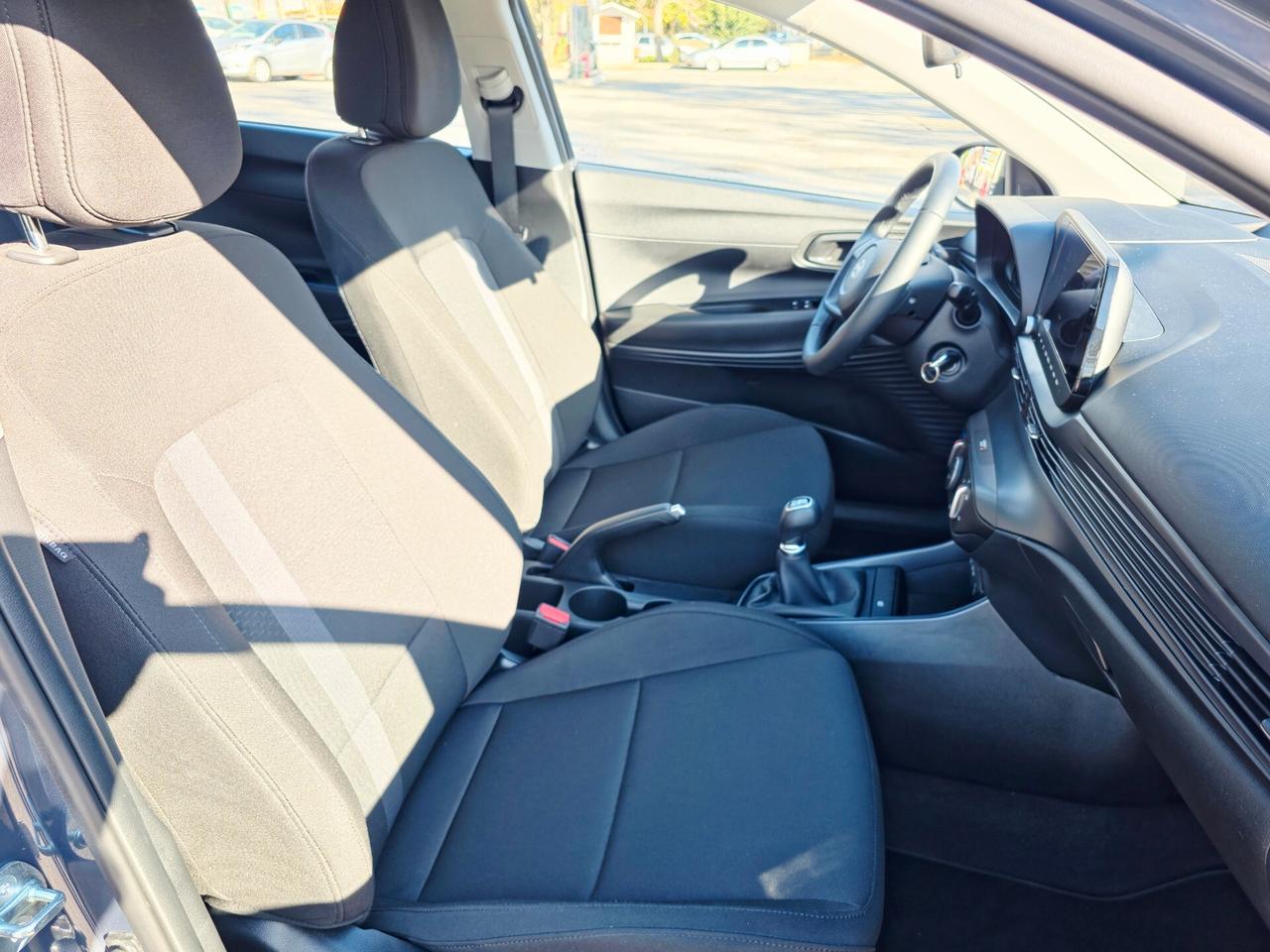 Hyundai i20 1.2 MPI MT Connectline 2025-6E Manuale NEO