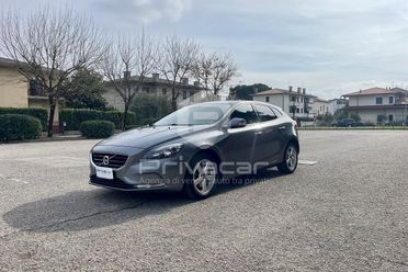 VOLVO V40 D2 Kinetic