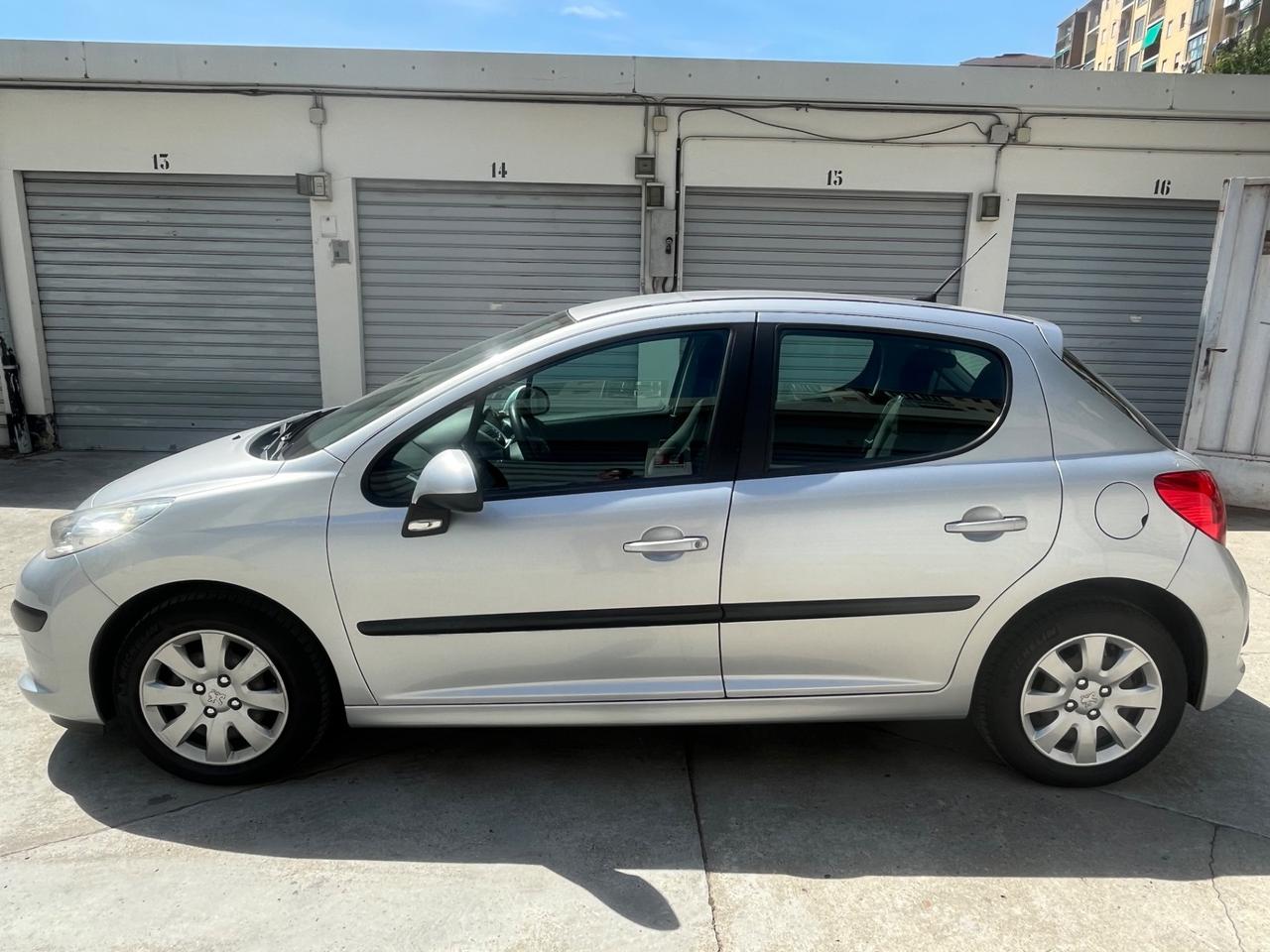 Peugeot 207 1.4 VTi 95CV 5p. XS