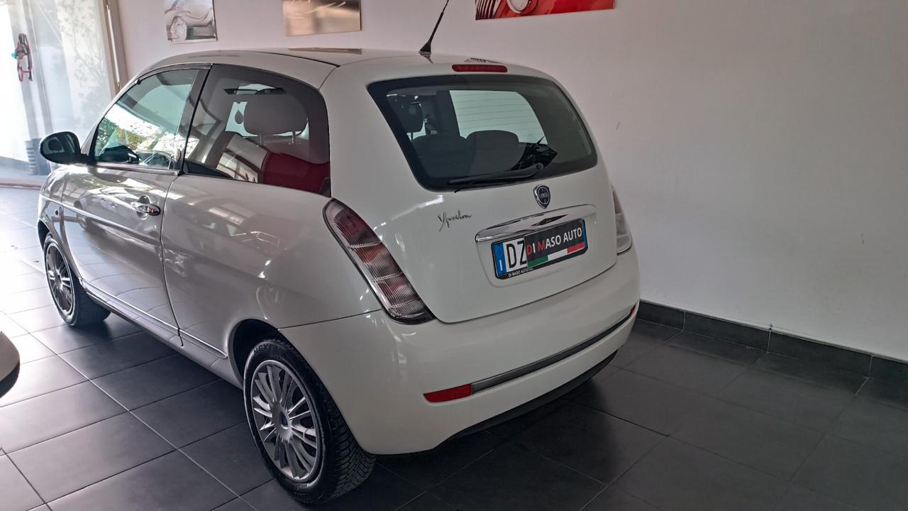 Lancia Ypsilon 1.4 Oro Ecochic GPL
