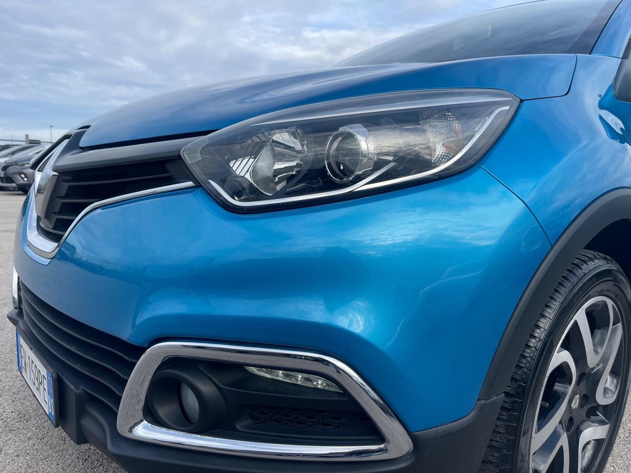 RENAULT CAPTUR 0.9 TCE FULL LED PARI AL NUOVO