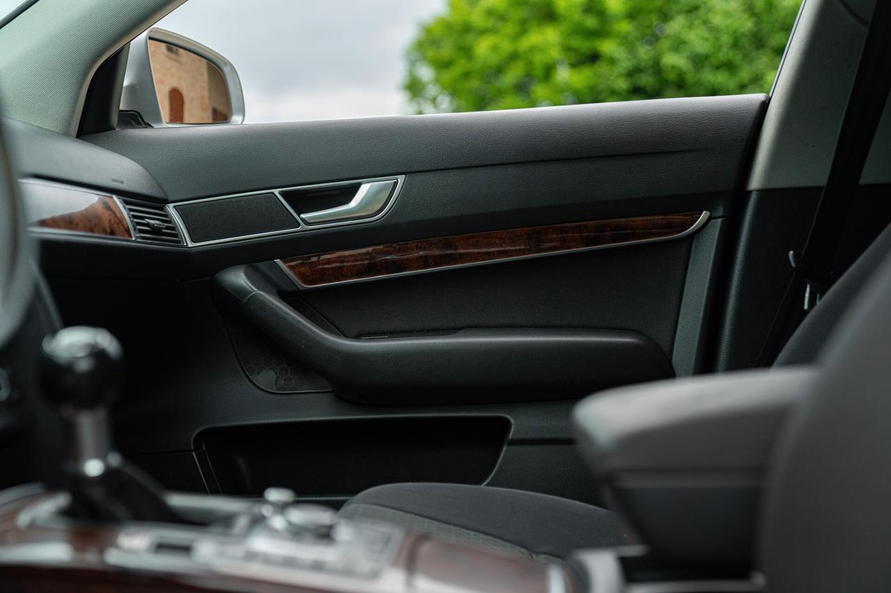 Audi A6 V6 2.7 - AUD00025