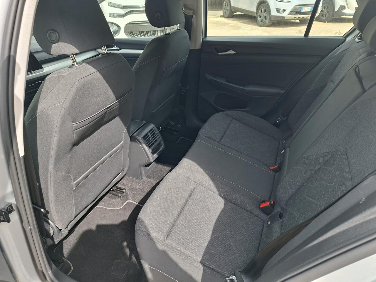 Volkswagen Golf 2.0 TDI 115 CV SCR Life