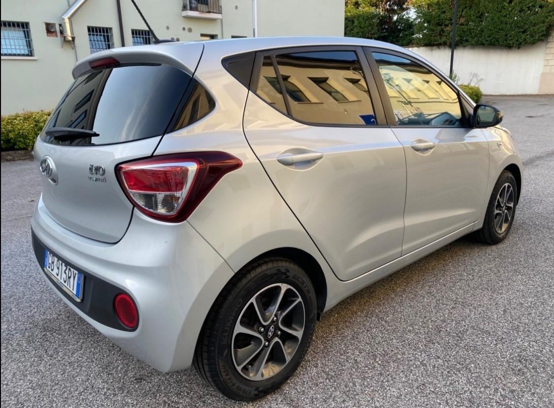 Hyundai i10 1.0 BENZ /GPL Econext Connectline
