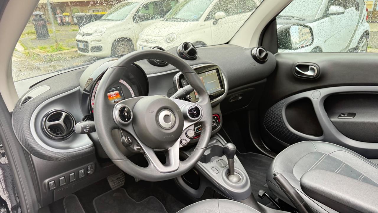Smart ForTwo 70 1.0 twinamic Prime LED NAVI KAMERA PELLE BRACCIOLO PDC