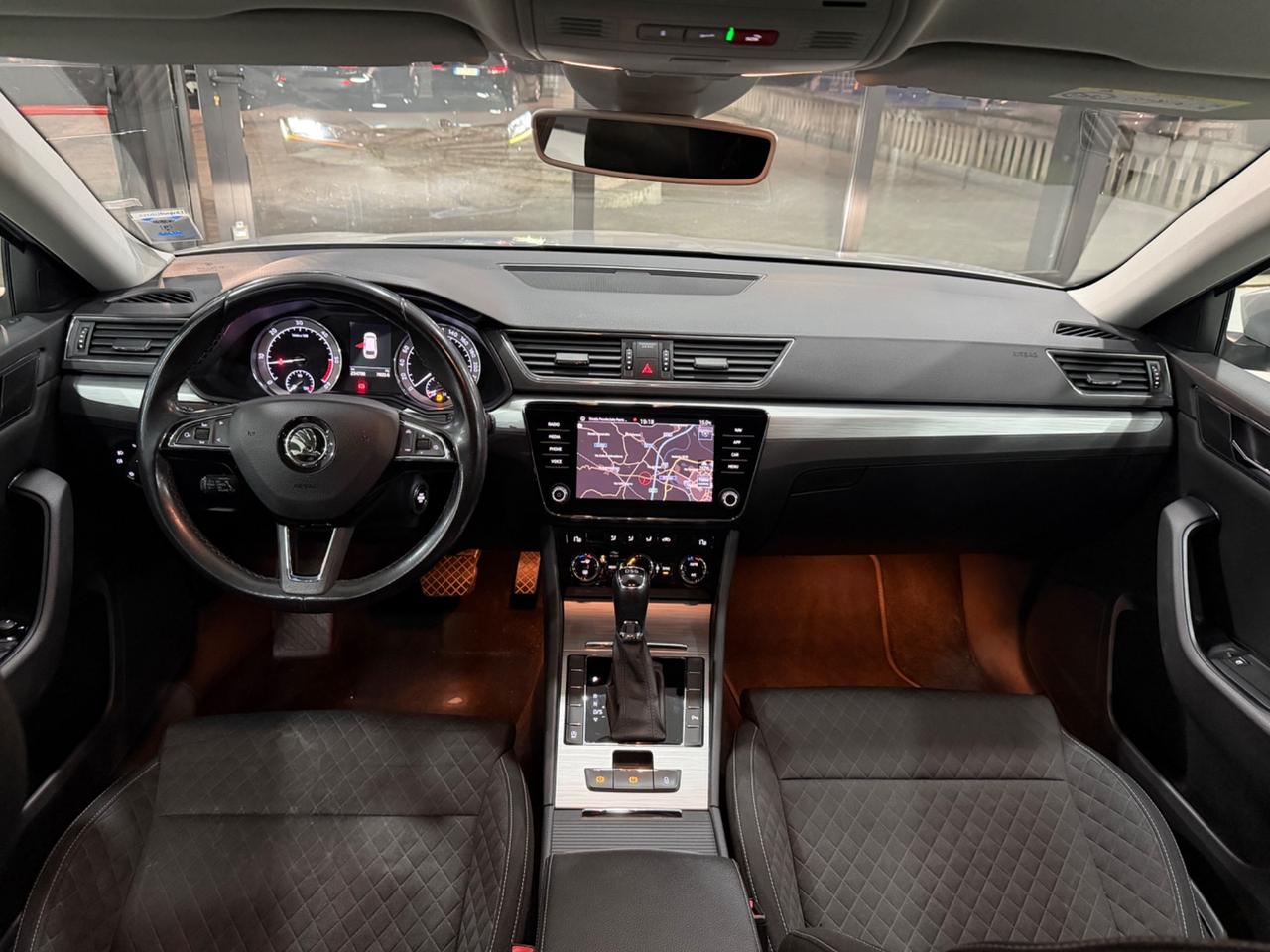 Skoda Superb 1.6 TDI SCR DSG Wagon Style