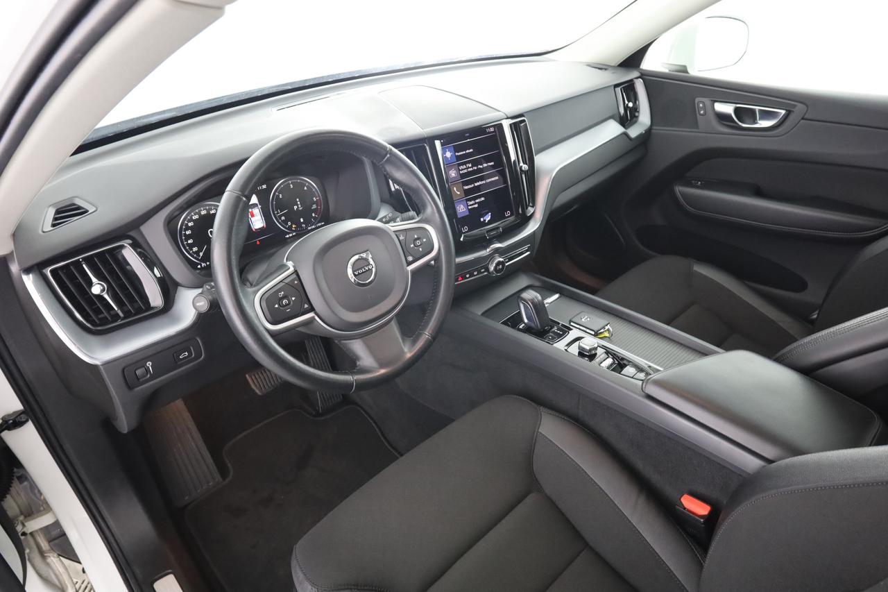 VOLVO XC60 (2017--->) XC60 B4 (d) automatico Momentum Pro