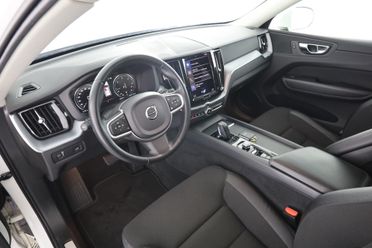 VOLVO XC60 (2017--->) XC60 B4 (d) automatico Momentum Pro