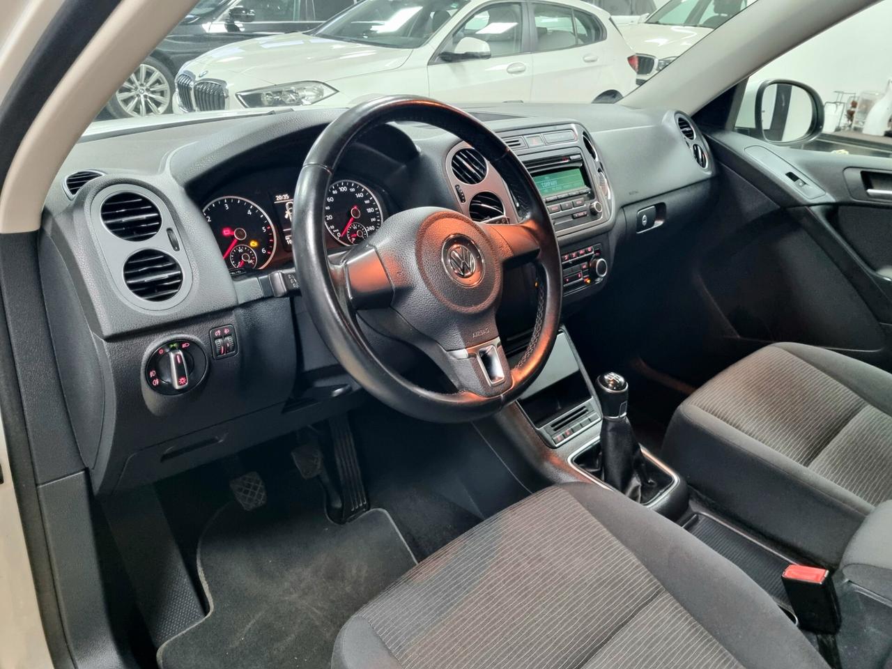 VOLKSWAGEN TIGUAN 2.0 TDI 110 CV Sport & style