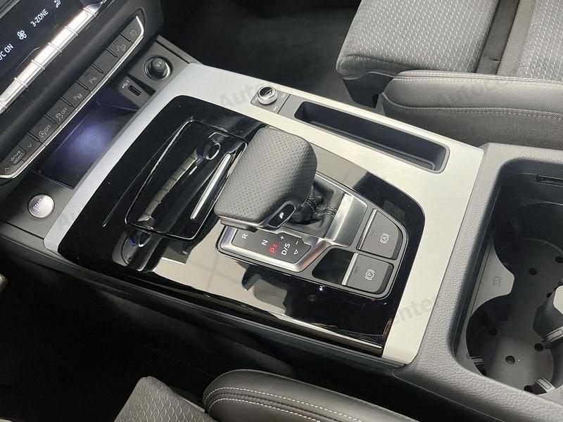 Audi Q5 Sportback 40 tdi Black Line quattro 204cv s-tronic