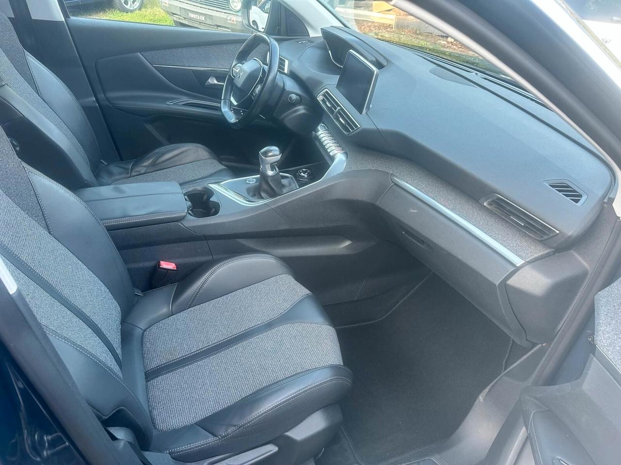 Peugeot 3008 BlueHDi 120 S&S Allure