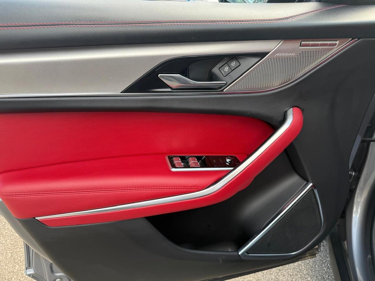 Jaguar F-Pace SUPER ACCESSORIATA COME NUOVA AFFARE
