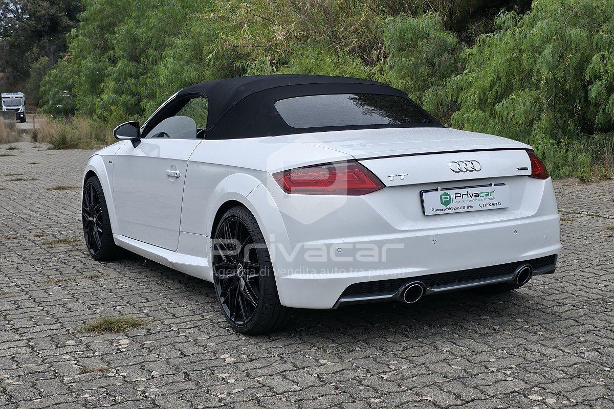 AUDI TT Roadster 2.0 TFSI quattro S tronic S line
