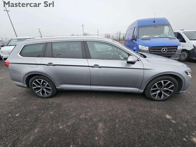 VOLKSWAGEN Passat Variant Variant 2.0 tdi Executive 150cv dsg - GD193EA