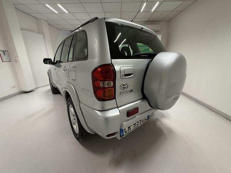 Toyota RAV4 RAV4 2.0 Tdi D-4D cat 5 porte Sol