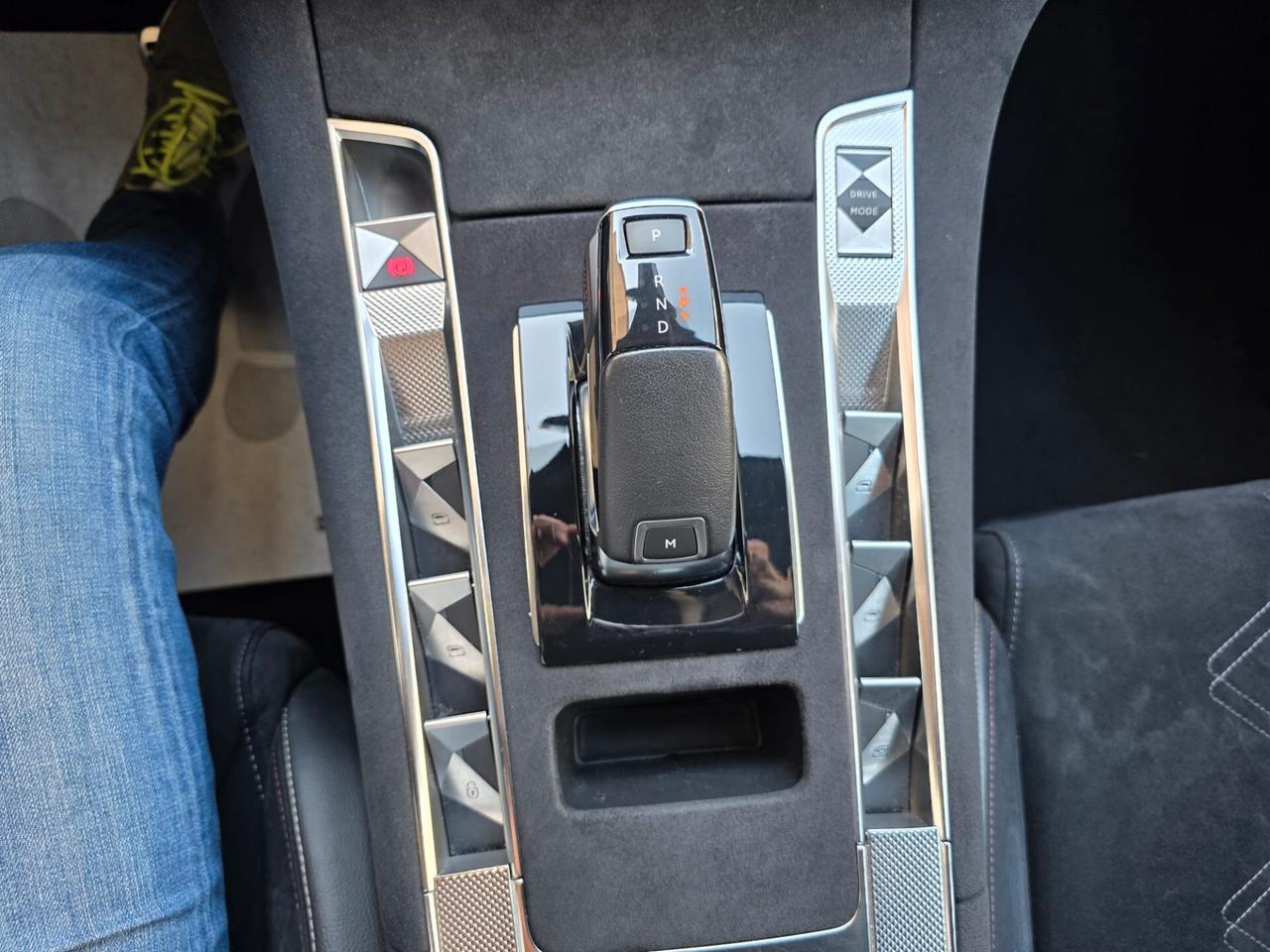 Ds 7 Crossback HDi 130 EAT8 Performance Line+Retrocamera+24 Mesi Garanzia....