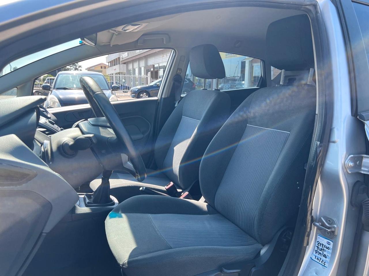 Ford Fiesta 1.4 TDCi 70CV 5 porte Titanium