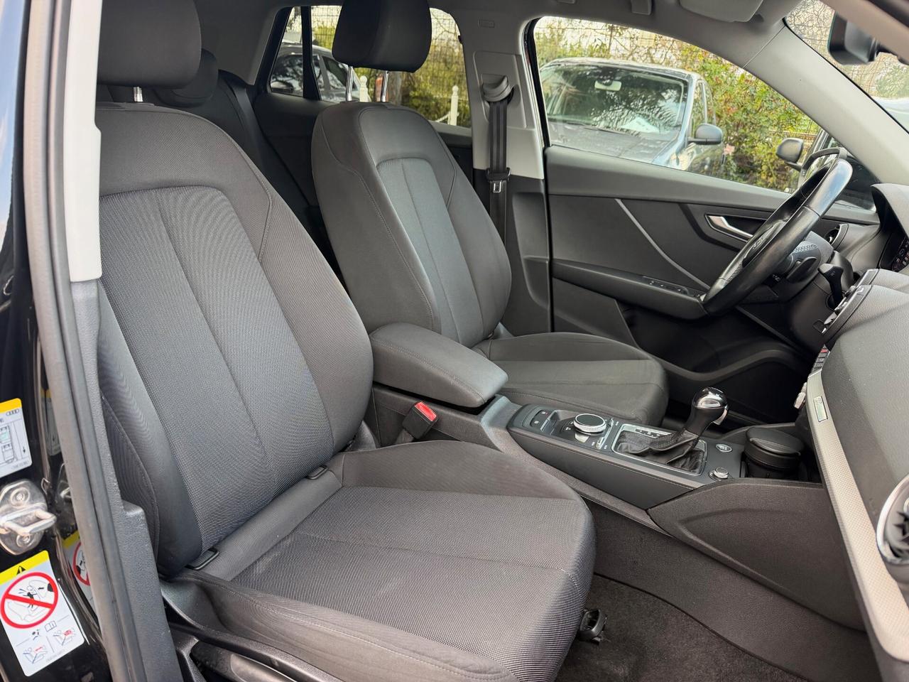 Audi Q2 30 TDI 116CV S-tronic Identity Black