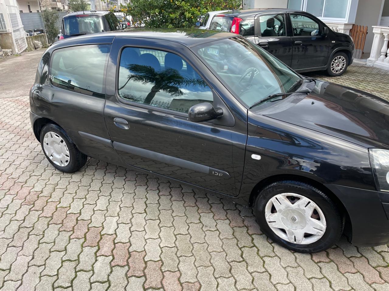 Renault Clio 1.5 dCi 65CV cat 3 porte Access Authentique