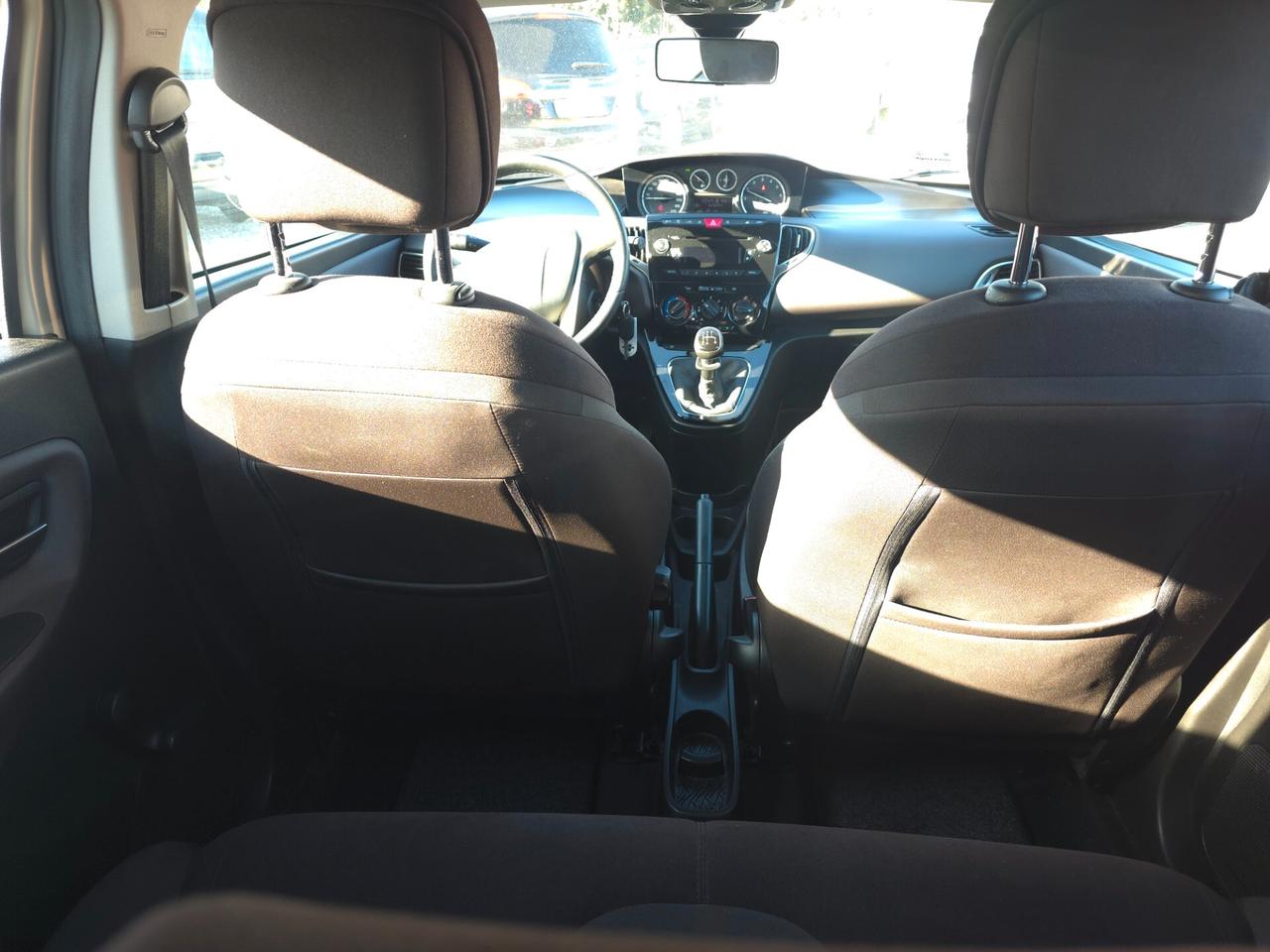 Lancia Ypsilon 1.2 69 CV 5 porte S&S Platinum