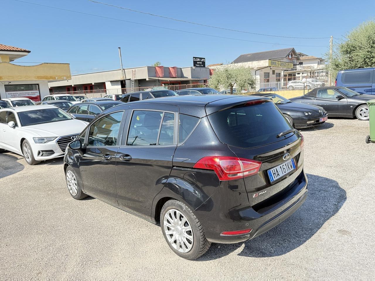 FORD B MAX ADATTA NEOPATENTATI