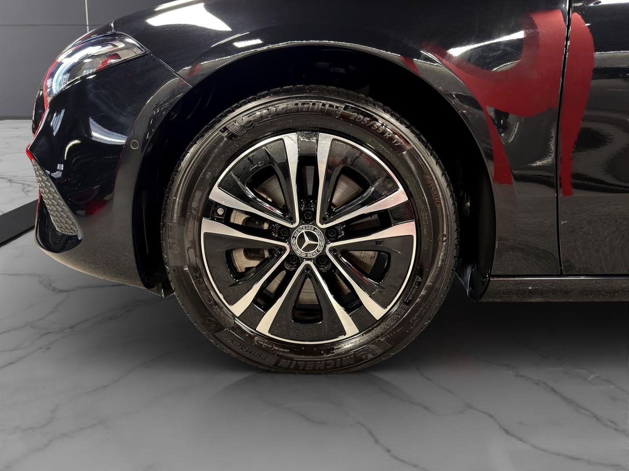 Mercedes A 250 e Plug-In-Hybrid Progressive Advanced Speedshift DCT AMG 8G