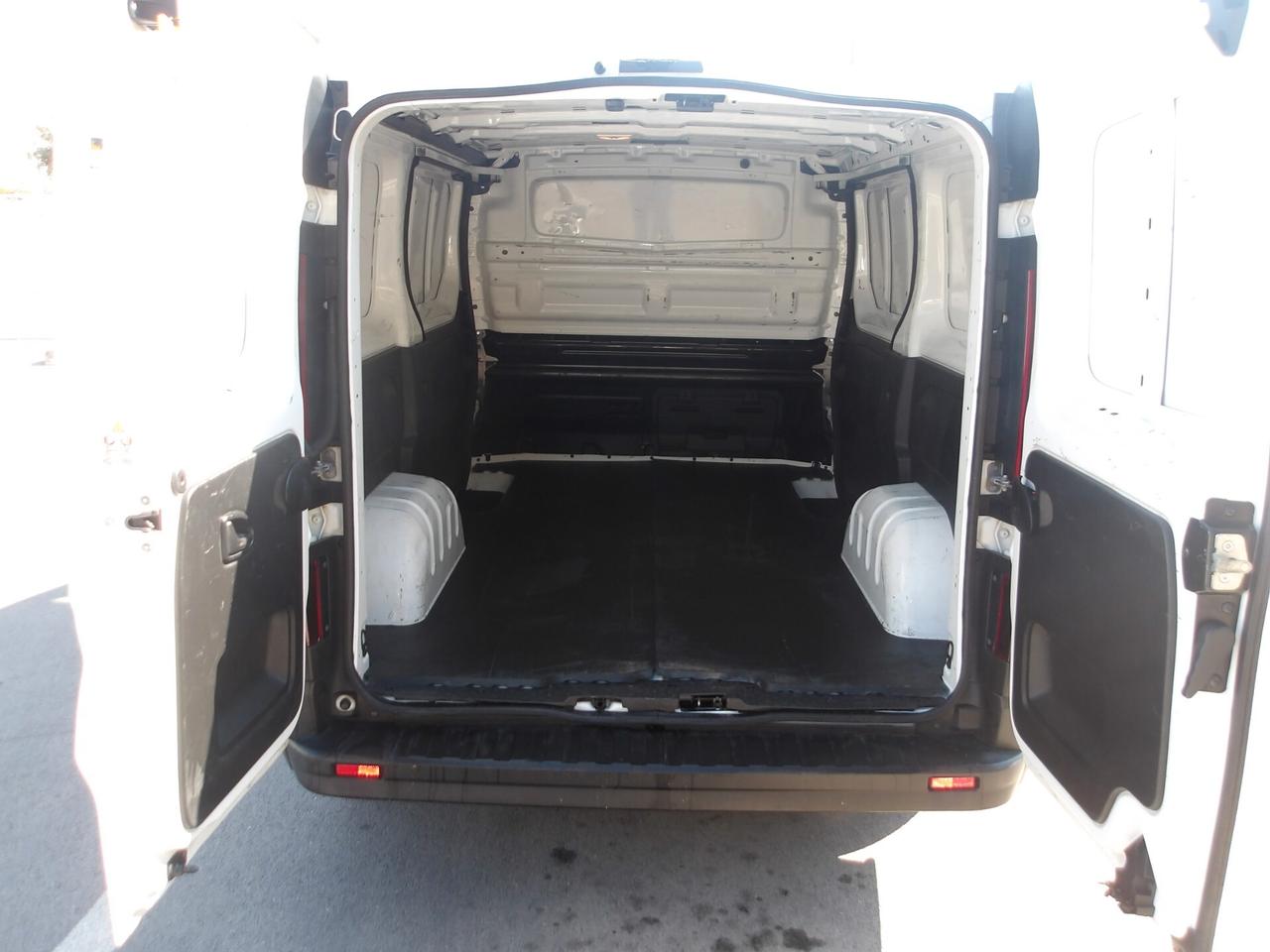 OPEL VIVARO 1.6 DIESEL-GARANZIA FULL-2018