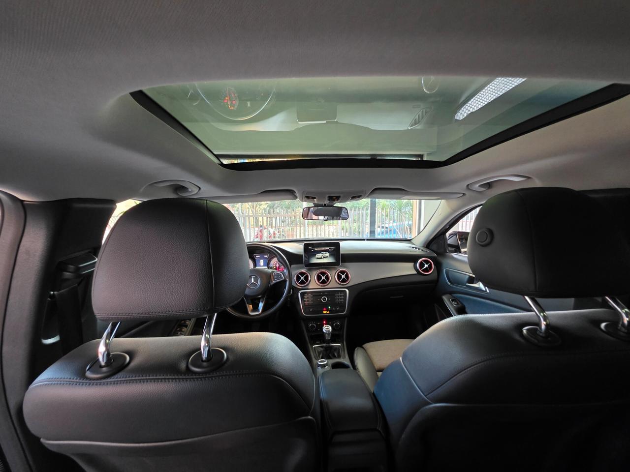 Mercedes-benz GLA180d Sport TETTO 89000km