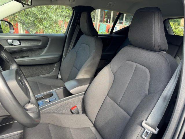 VOLVO XC40 T2 Geartronic Momentum Core