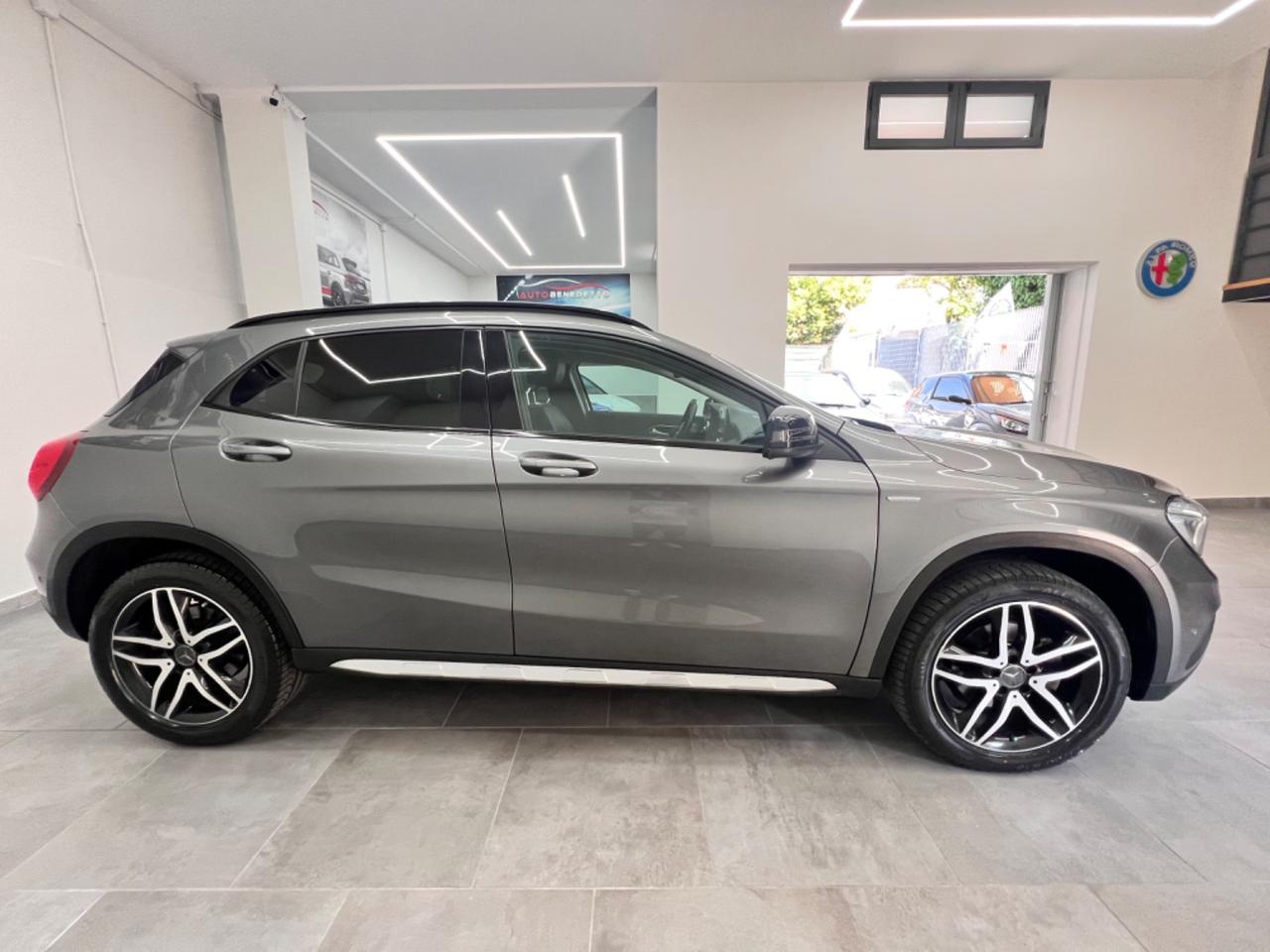 Mercedes glad 220d 4Matic Activity 2016