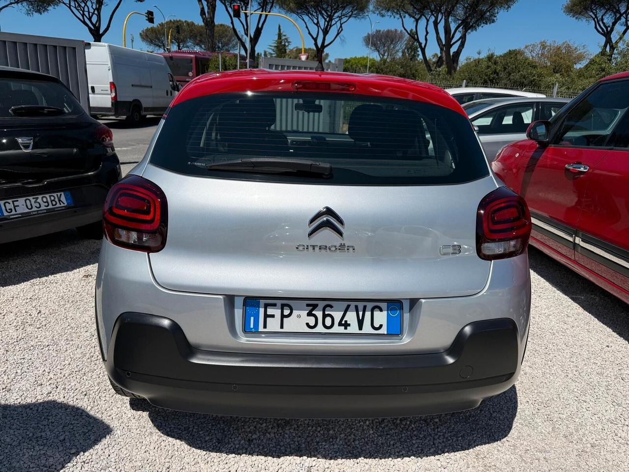 Citroen C3 PureTech 82 GPL Shine Tetto Rosso pari al nuovo