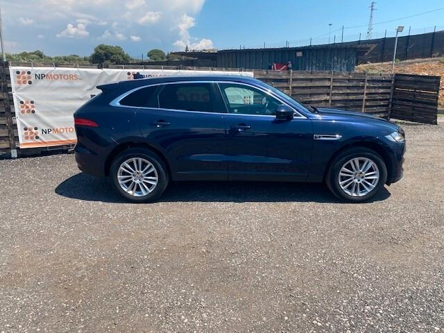 Jaguar F-Pace 2.0 D 180 CV Prestige