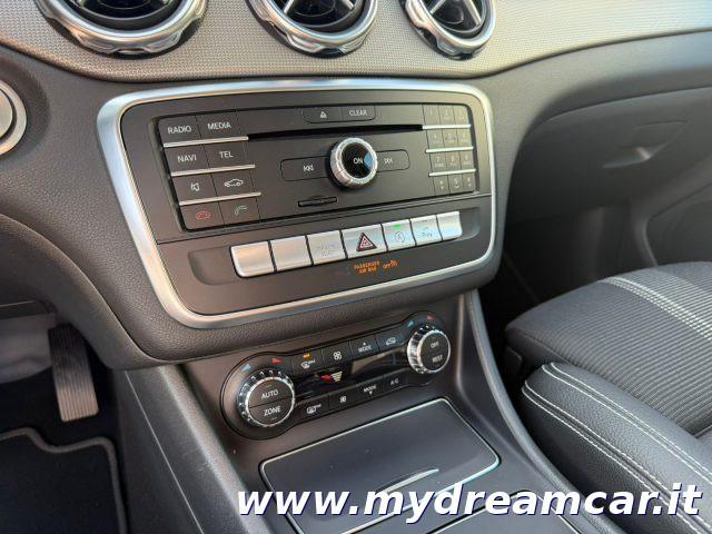MERCEDES-BENZ GLA 200 d Automatic Sport