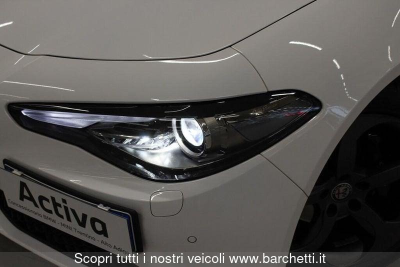 Alfa Romeo Giulia 2.0 t Sport Tech 200cv auto