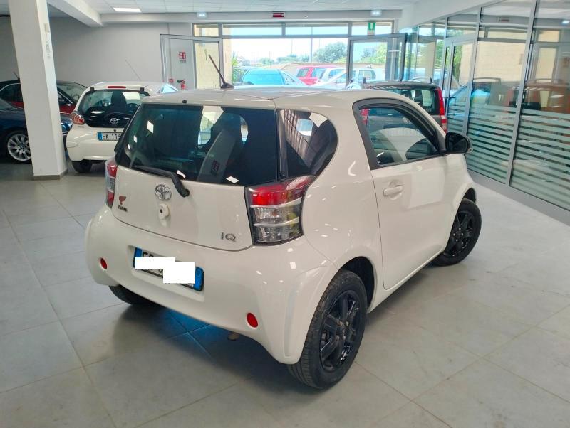 Toyota iQ 1.0 (sol) cvt E5 KM 70000