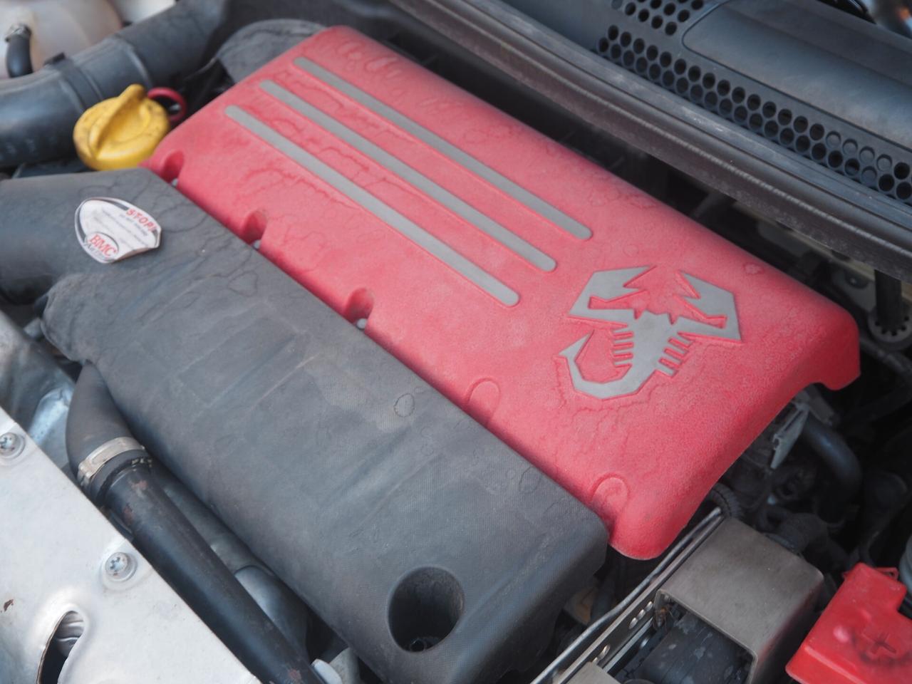 Abarth 500 C 1.4 Turbo T-Jet MTA