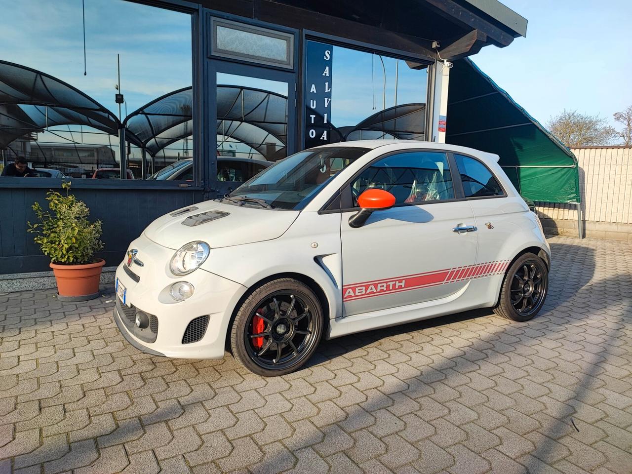 Abarth 500 1.4 Turbo T-Jet uni-pro