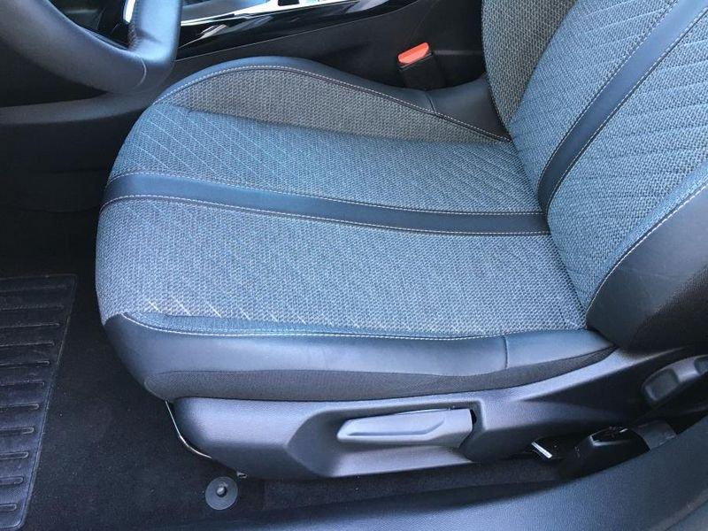 Peugeot 2008 PureTech 100 Allure SUPER-OFFERTA!! PARI AL NUOVO
