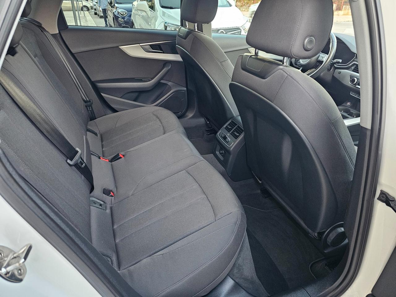 AUDI A4 AVANT 35 2.0 TDI 163CV SPORT BUSINESS